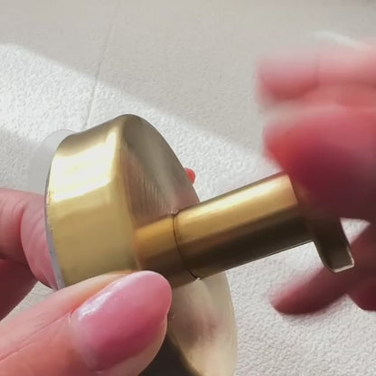 CalmCore™ Shower Hook
